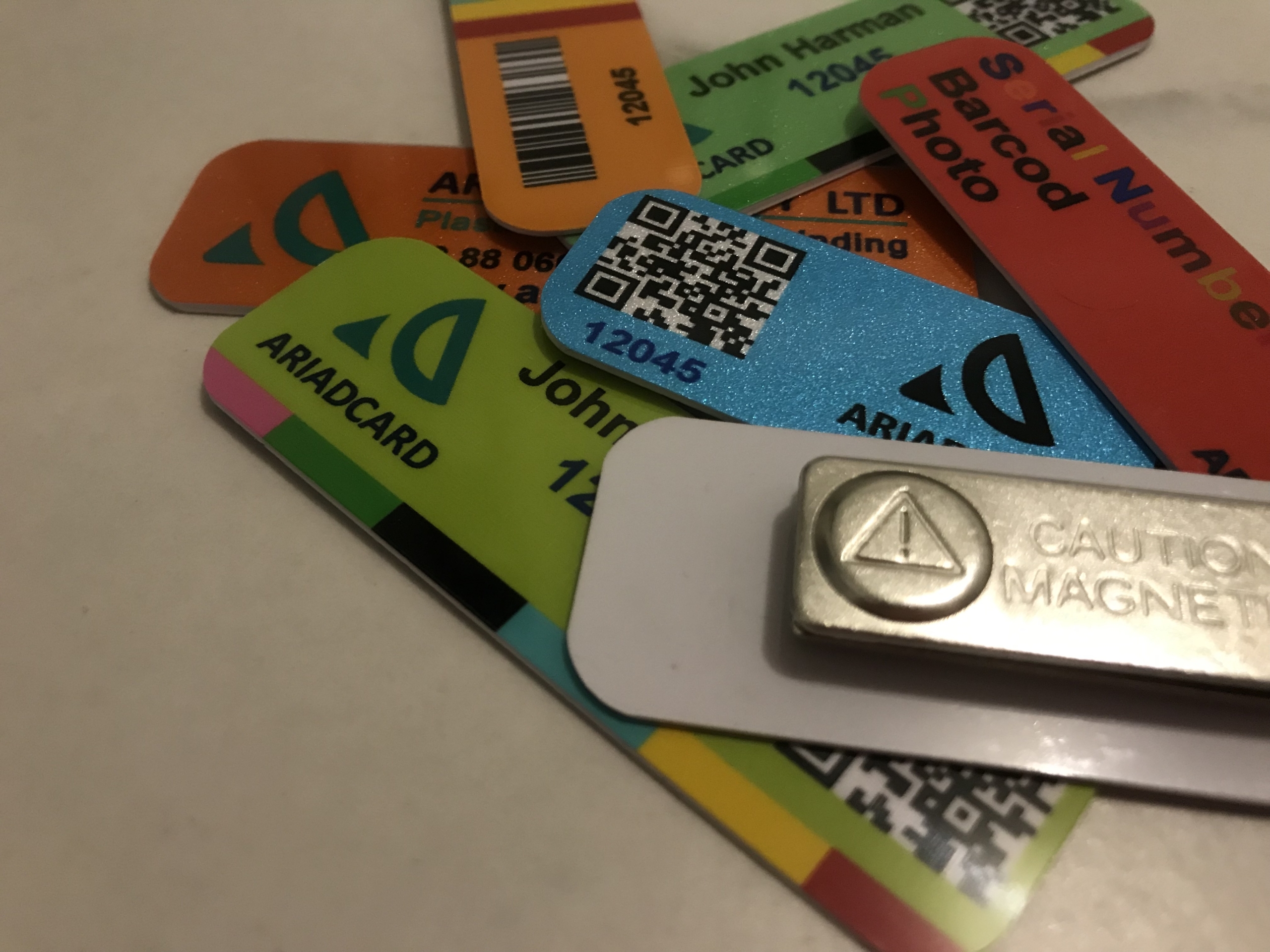 Impress your attendees with the full-colour printing name badges